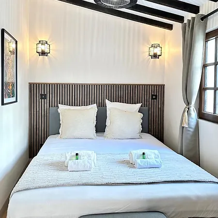Stunning 2 Bedroom In The Marais * Paris