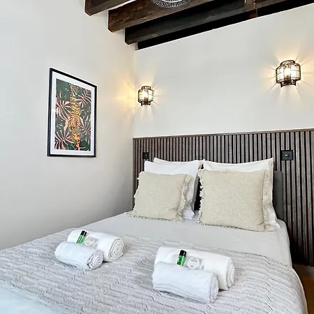 Daire Stunning 2 Bedroom In The Marais