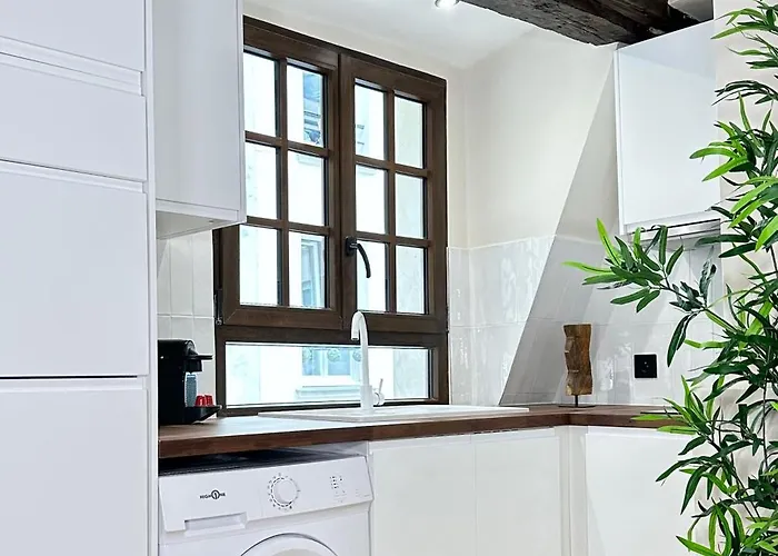 Lägenhet Stunning 2 Bedroom In The Marais *