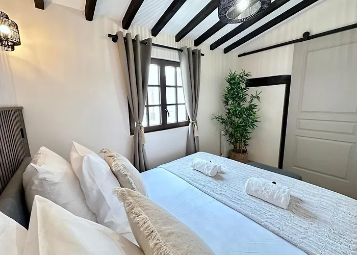 Lägenhet Stunning 2 Bedroom In The Marais *